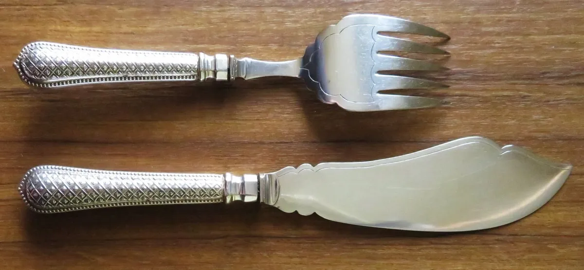 Fish Serving Set - Image 3