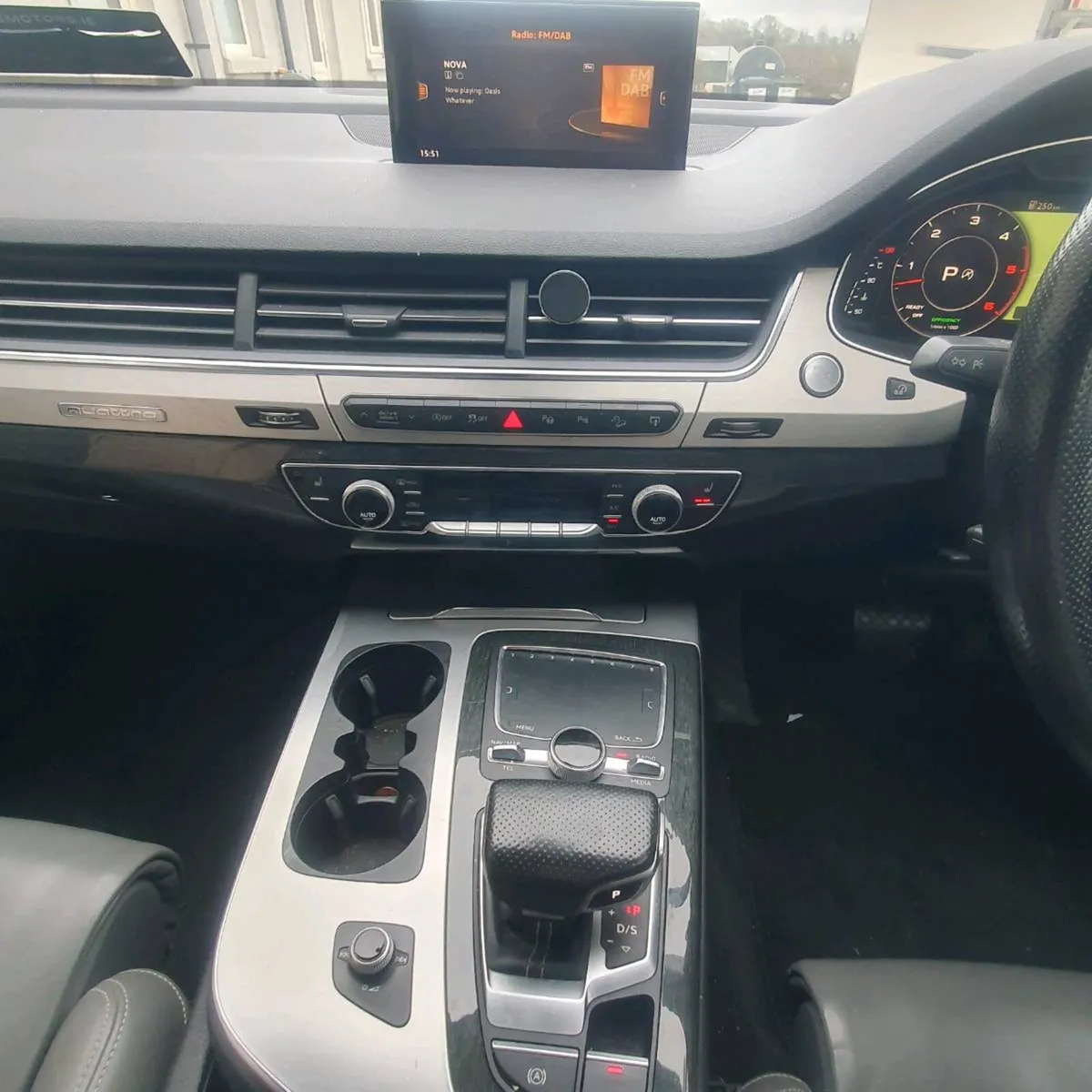 Audi Q7 S-Line Commercial Crewcab - Image 4