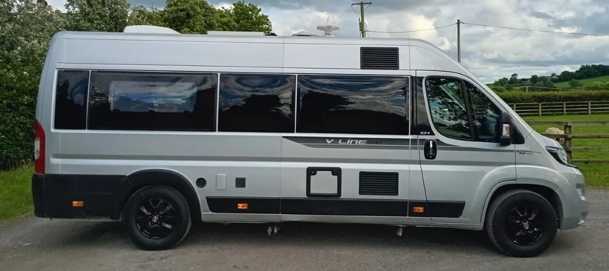Campervan 2019 Auto-Trail V-Line 634 Sport - Image 3
