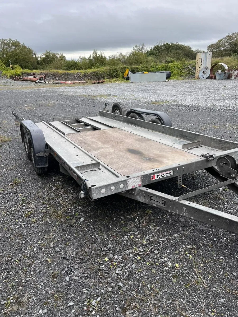 Trailers - Image 2