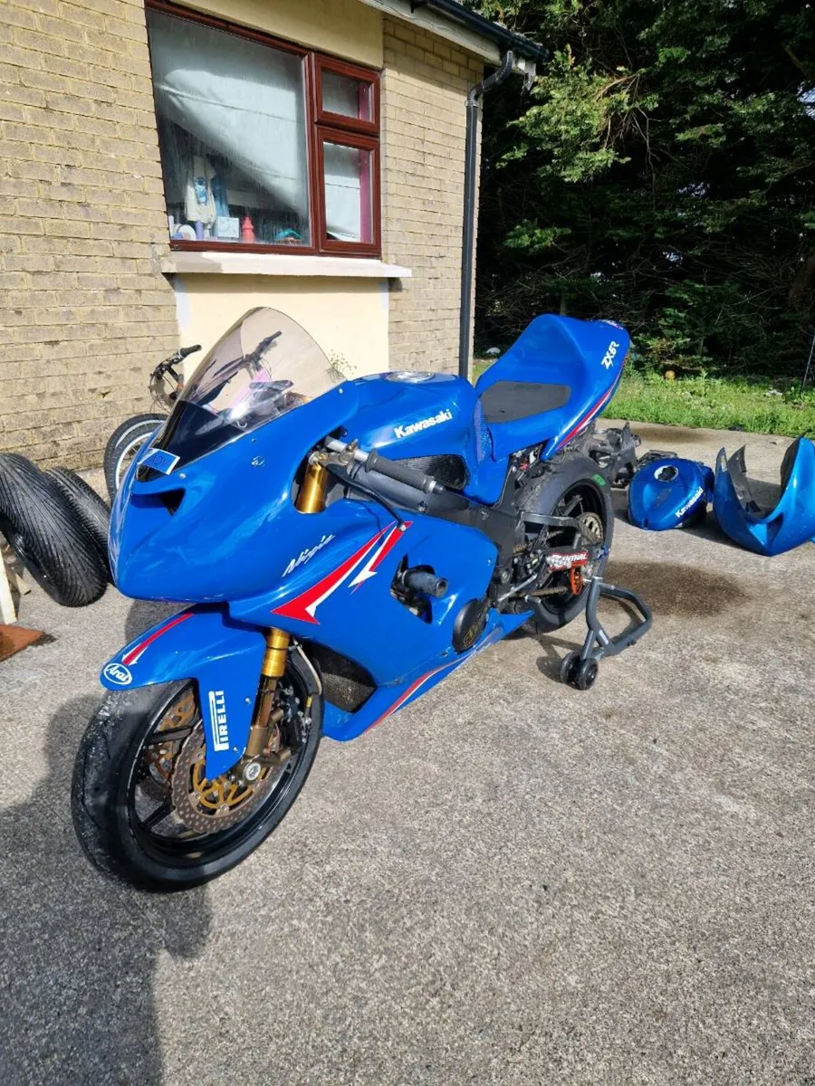 Kawasaki zx6rr race bike - Image 2