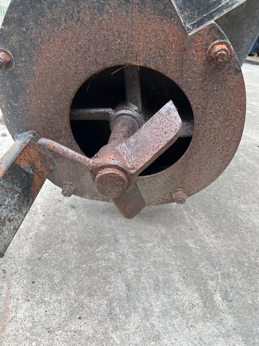 Agitator - Image 1