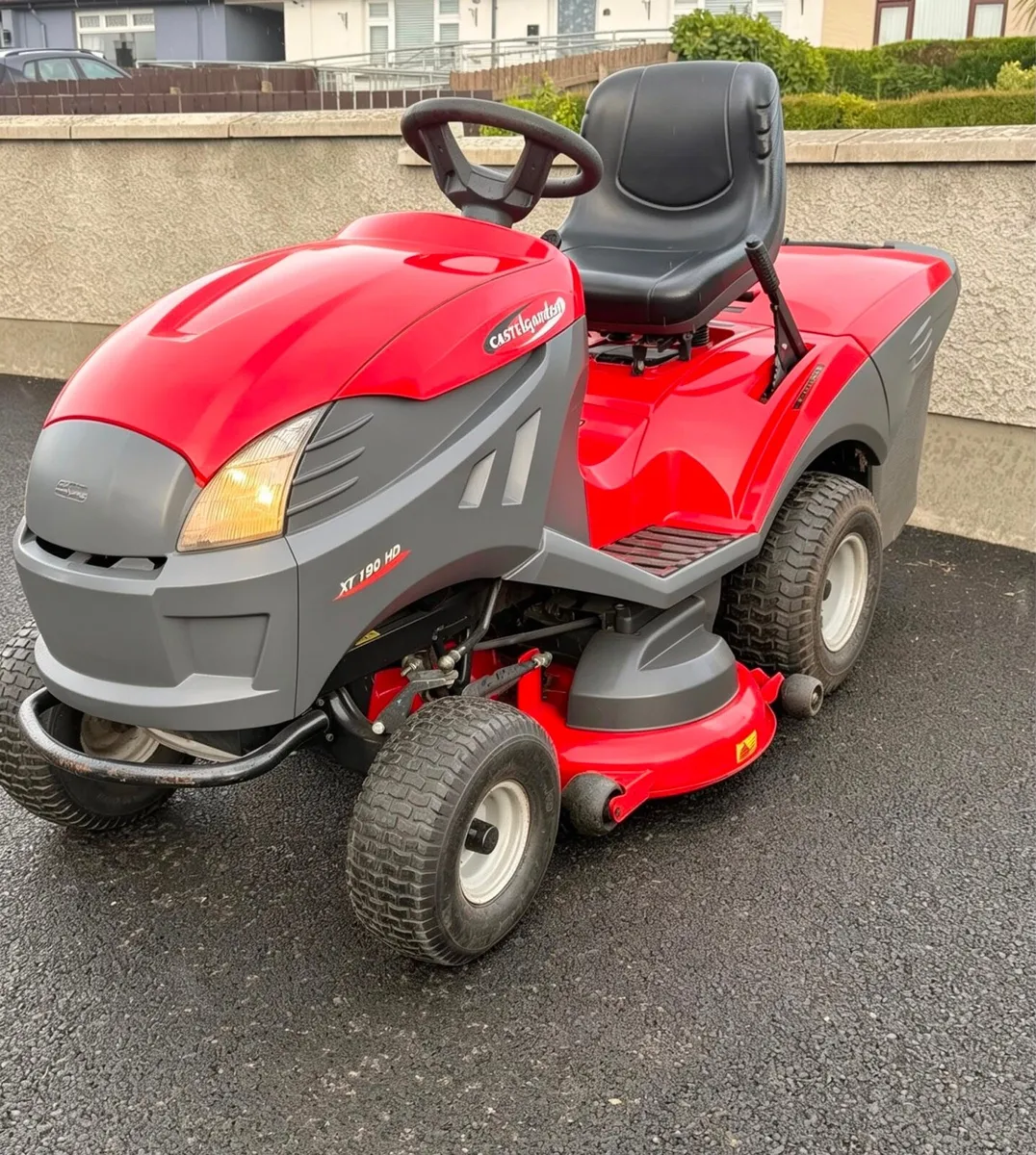 Castlegarden ride on lawnmower - Image 2