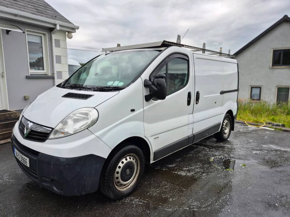 Vauxhall Vivaro - Image 2