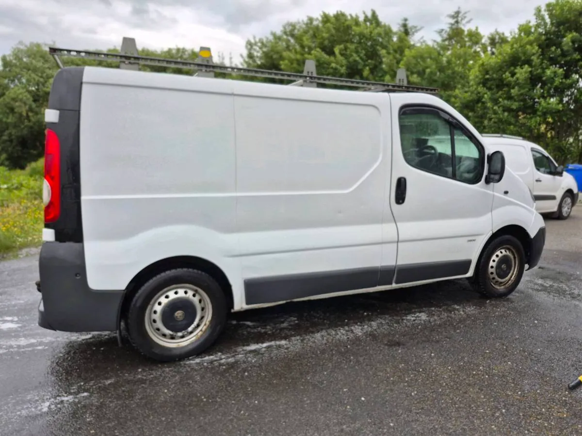 Vauxhall Vivaro - Image 3