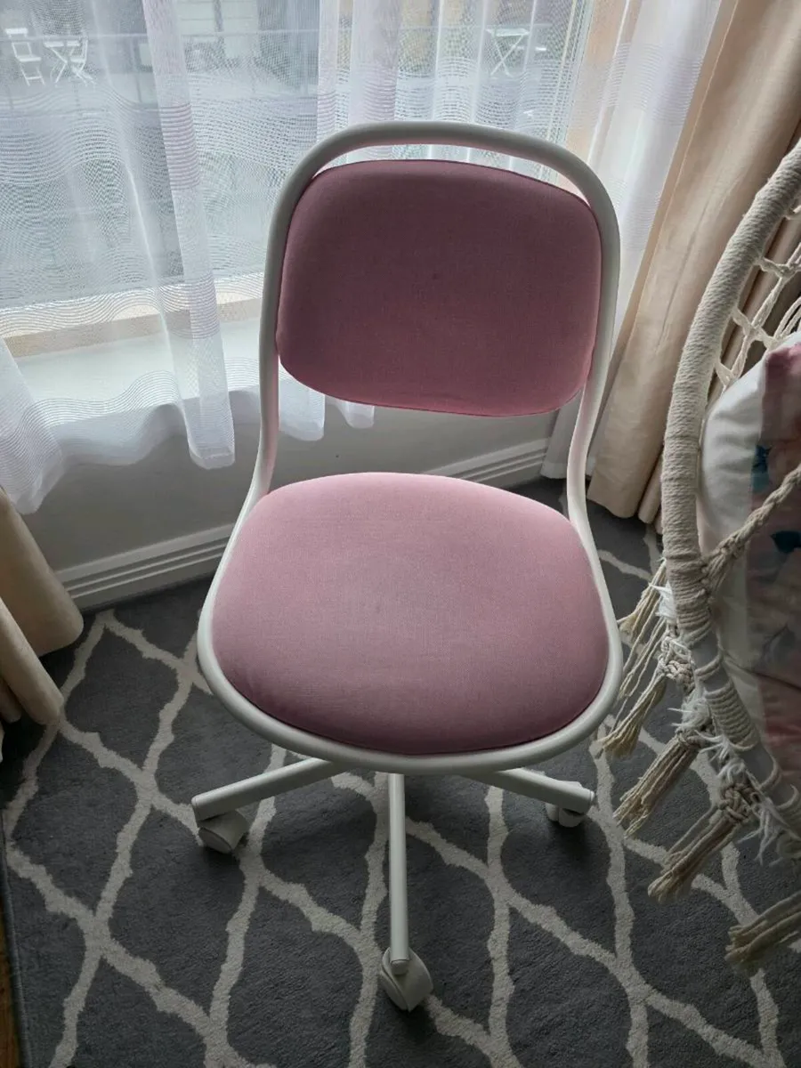 Kids Desk chair - Image 4