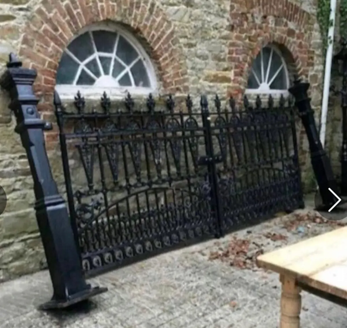 Cast iron gates - Image 2