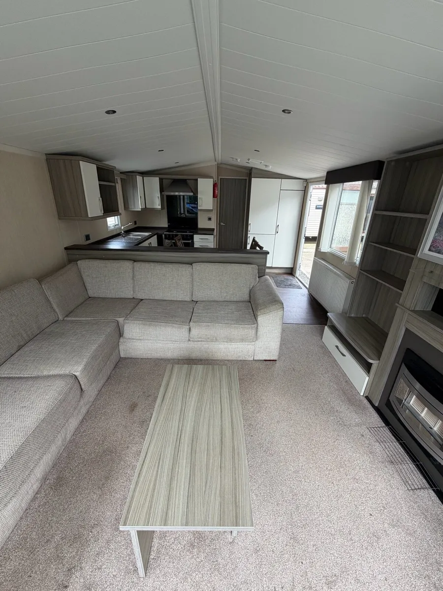 Swift Moselle 40 x 12 x 3 Bedroom - Image 4