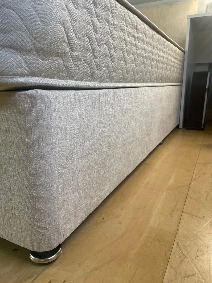 Cream single bed - Image 3