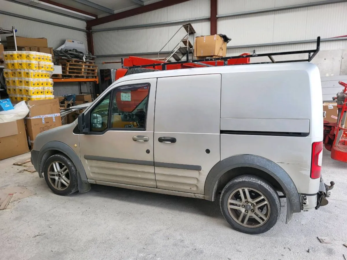 Van - Image 3