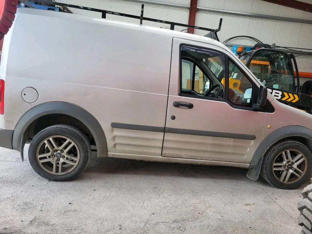 Van - Image 1