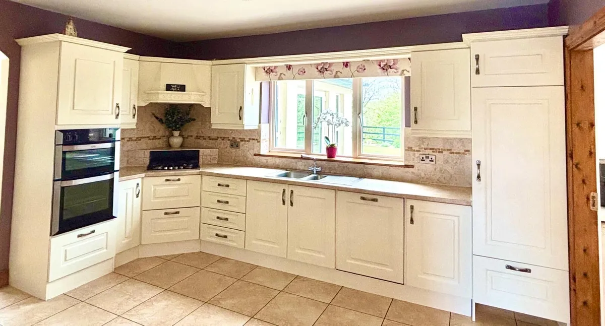 Kitchen - Image 1