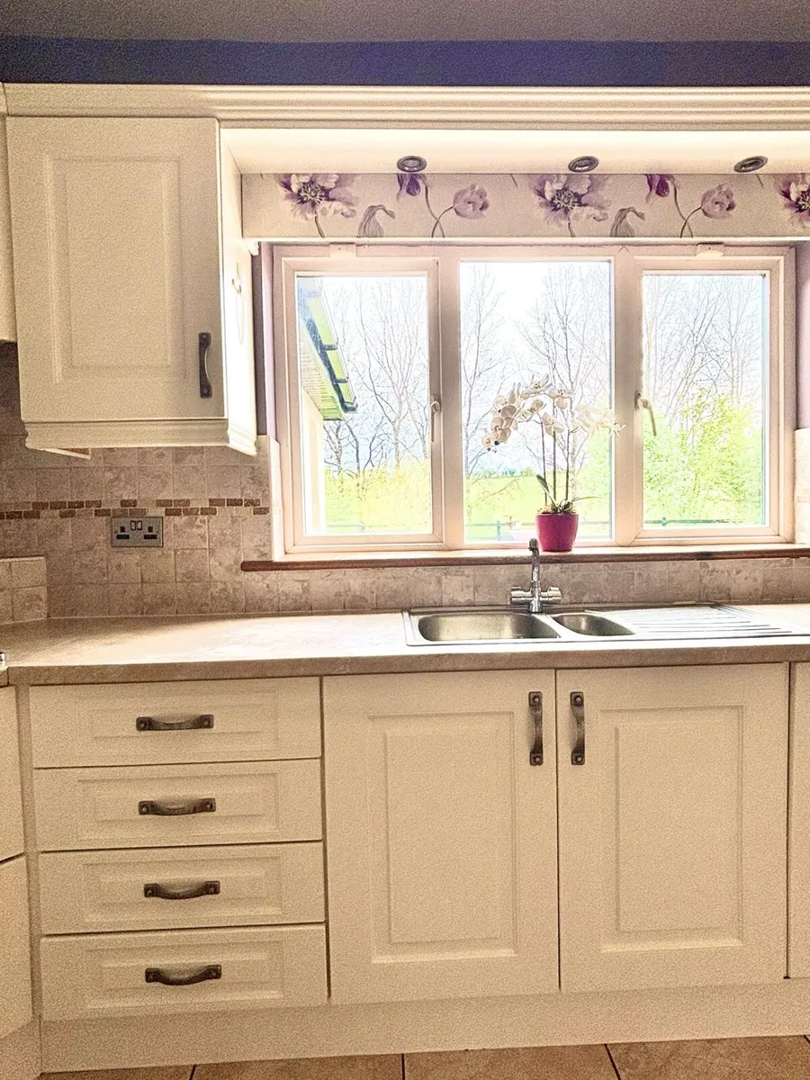 Kitchen - Image 3
