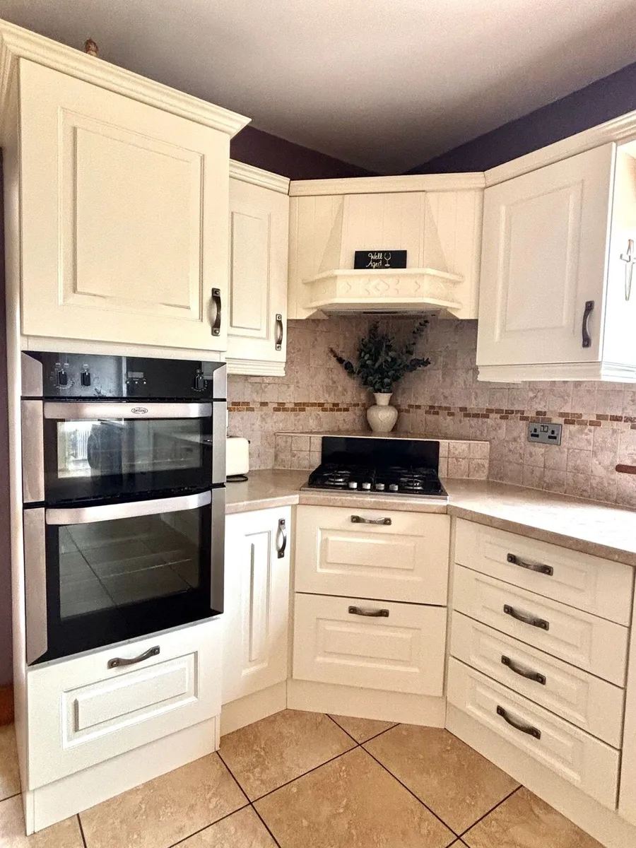 Kitchen - Image 4