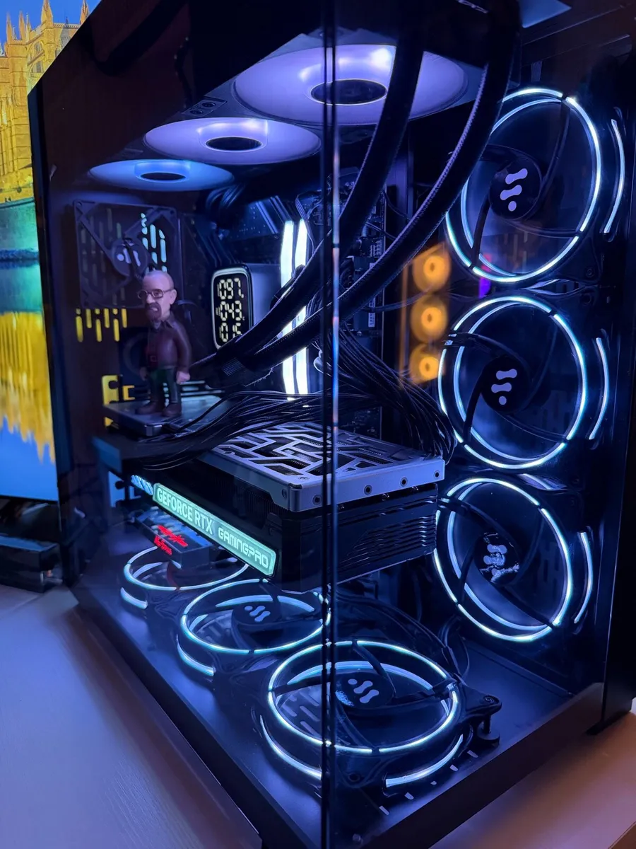 Custom Built Luxury Gaming PC I9-12900K / 4080S - Image 2