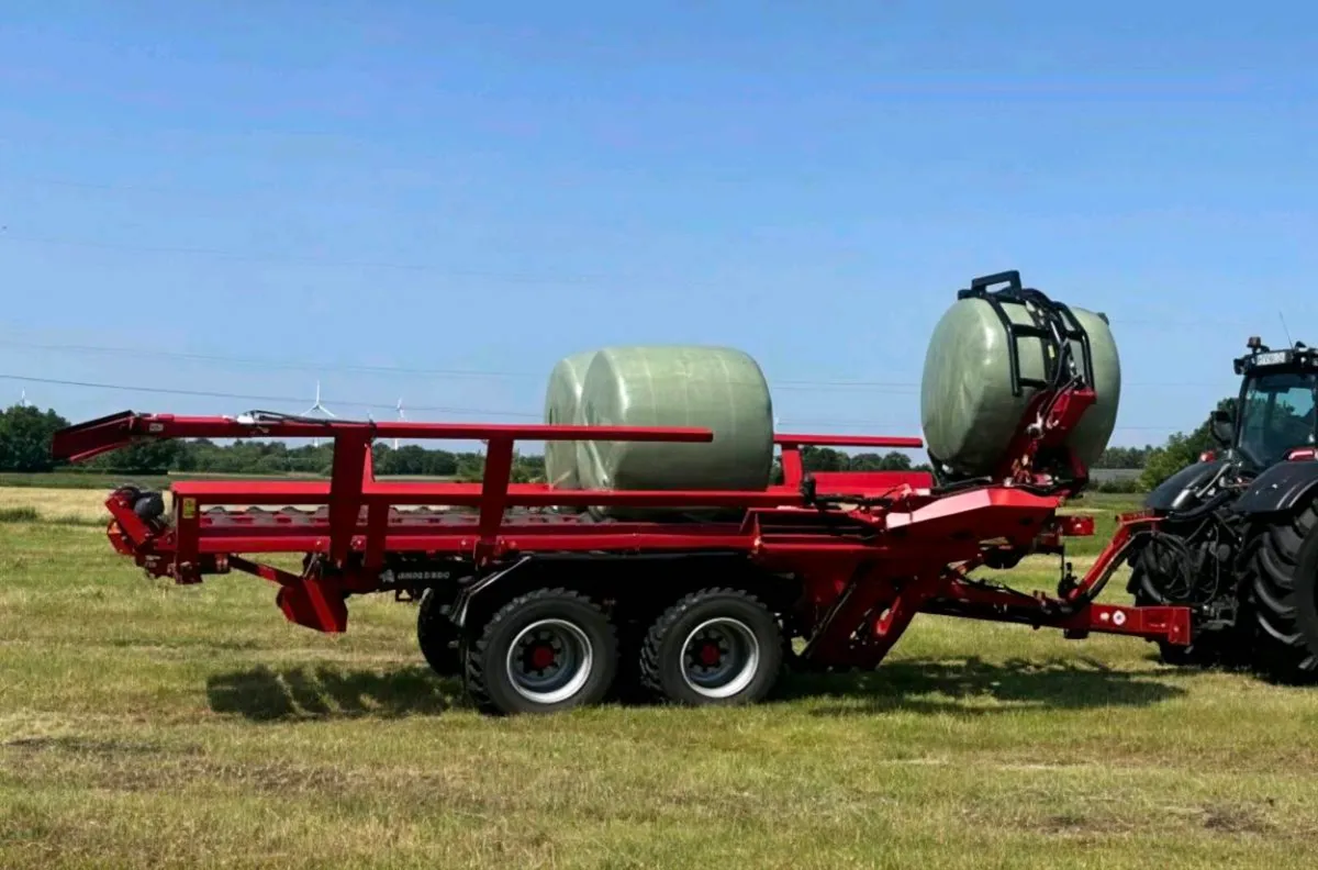 Anderson RBM Pro 1400 Self-Loading Bale Trailer - Image 1