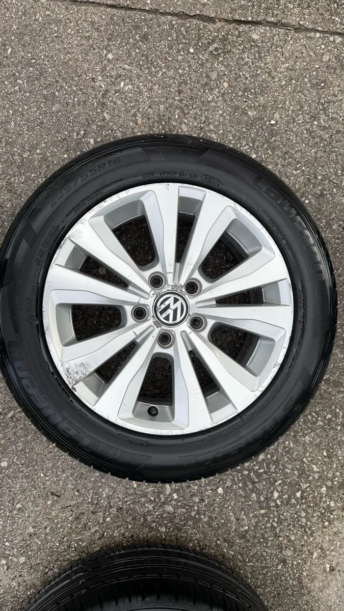 Genuine VW alloys 16 inch - Image 2