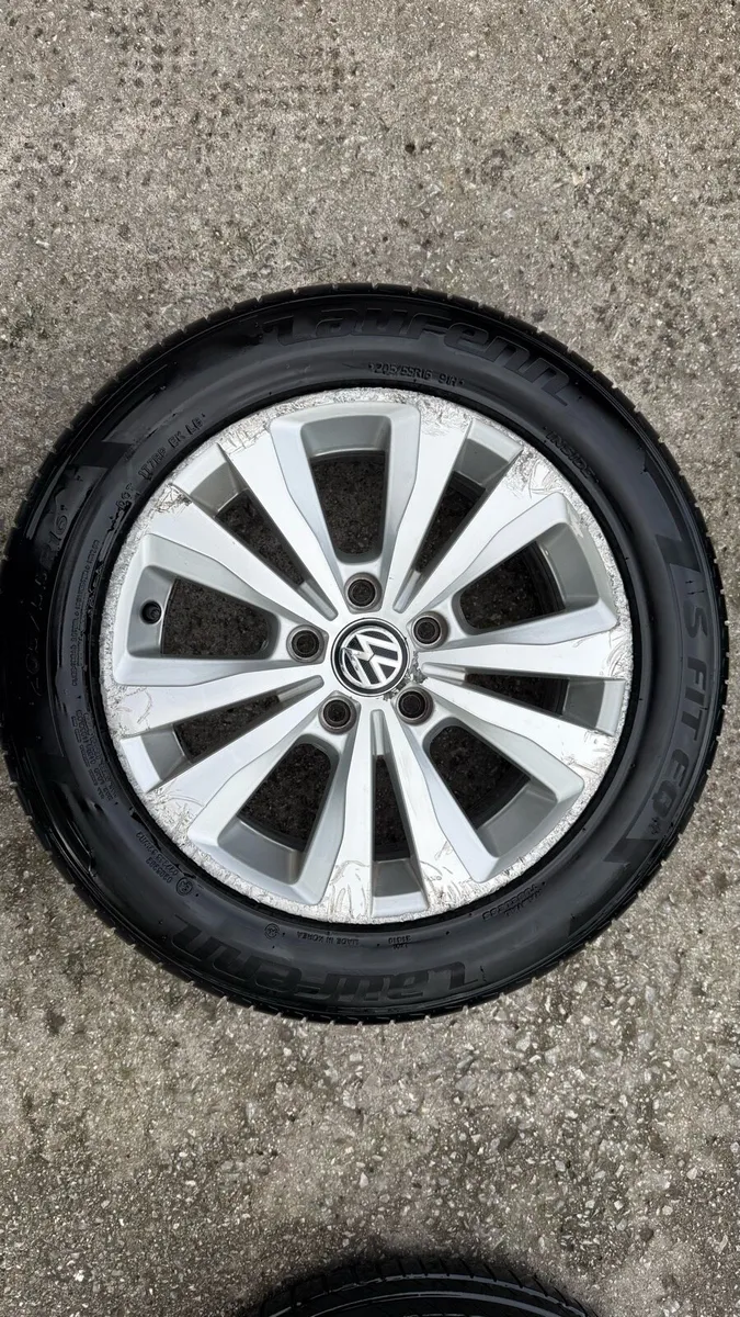 Genuine VW alloys 16 inch - Image 4