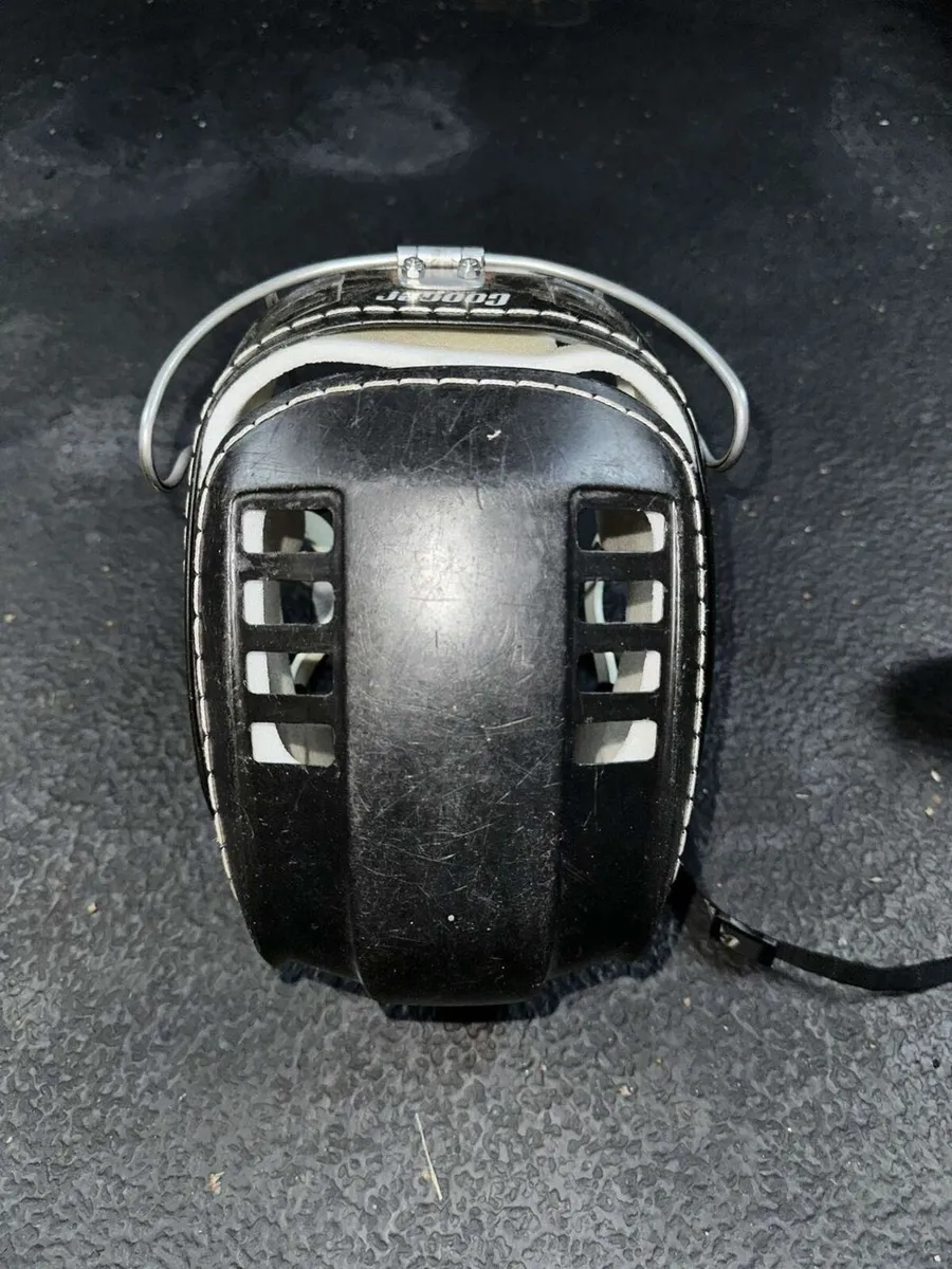 Helmet - Image 4