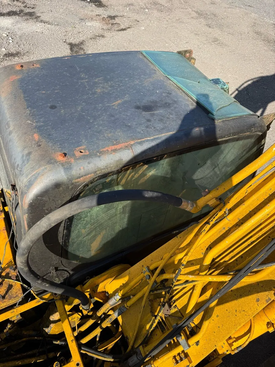 2002 jcb js220 - Image 3