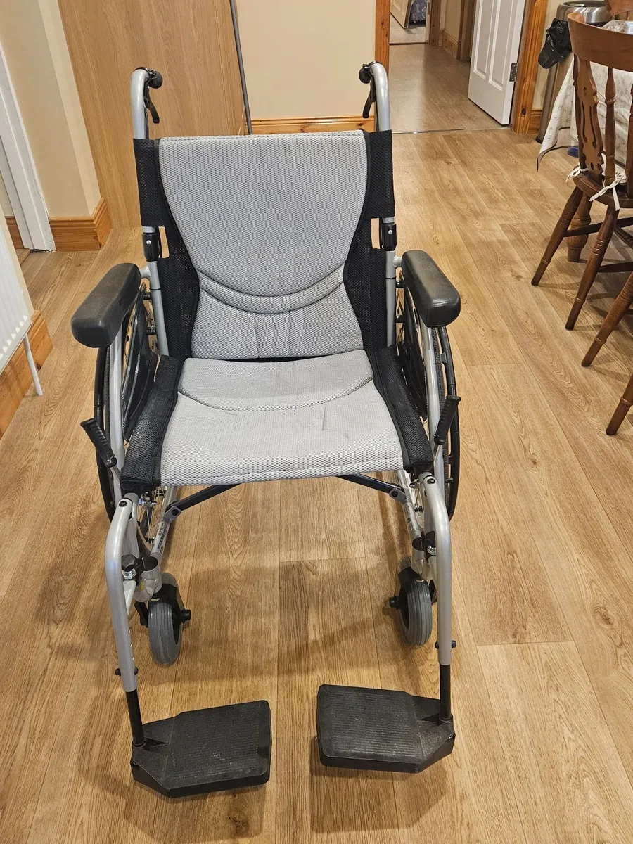 Wheelchair - Image 3