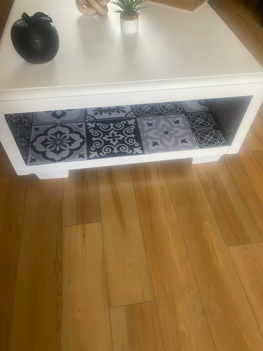 Coffee table - Image 4