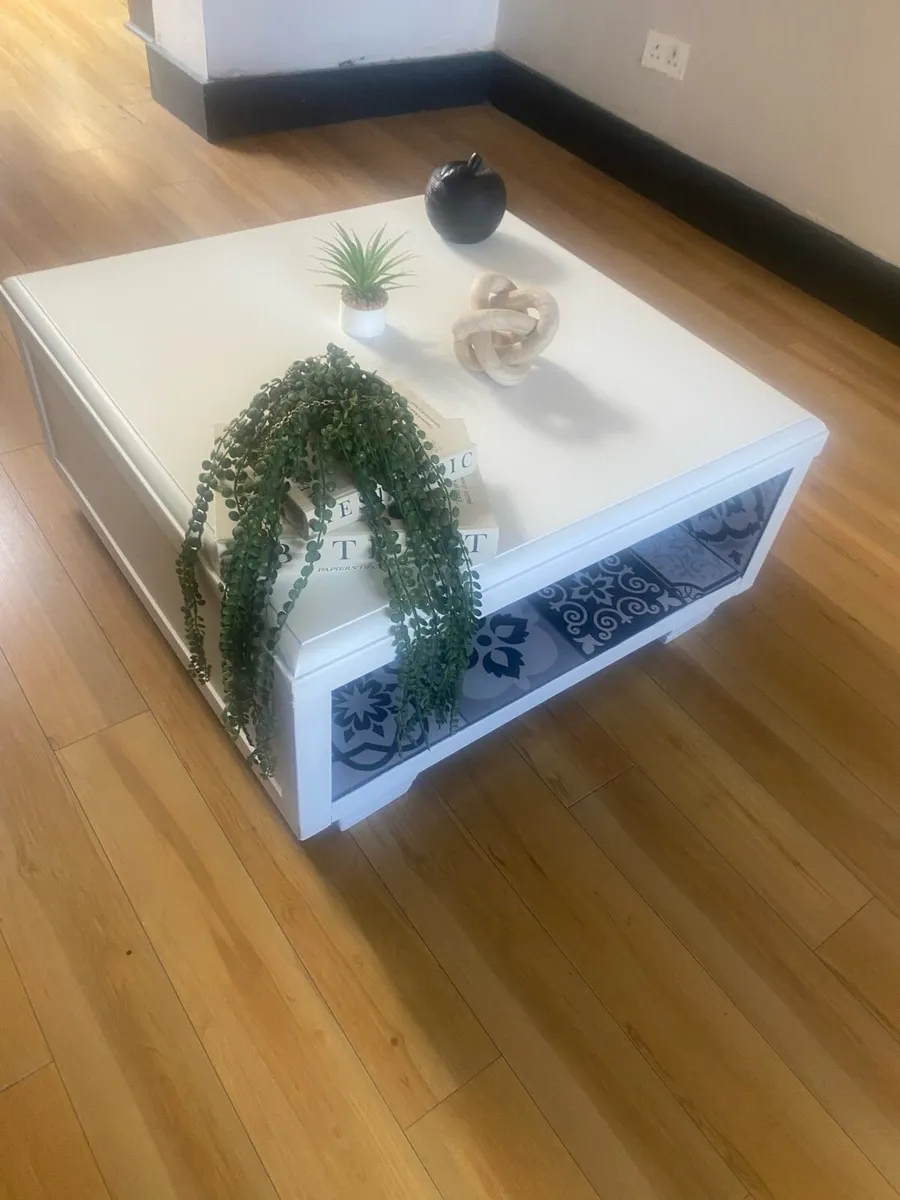 Coffee table - Image 3