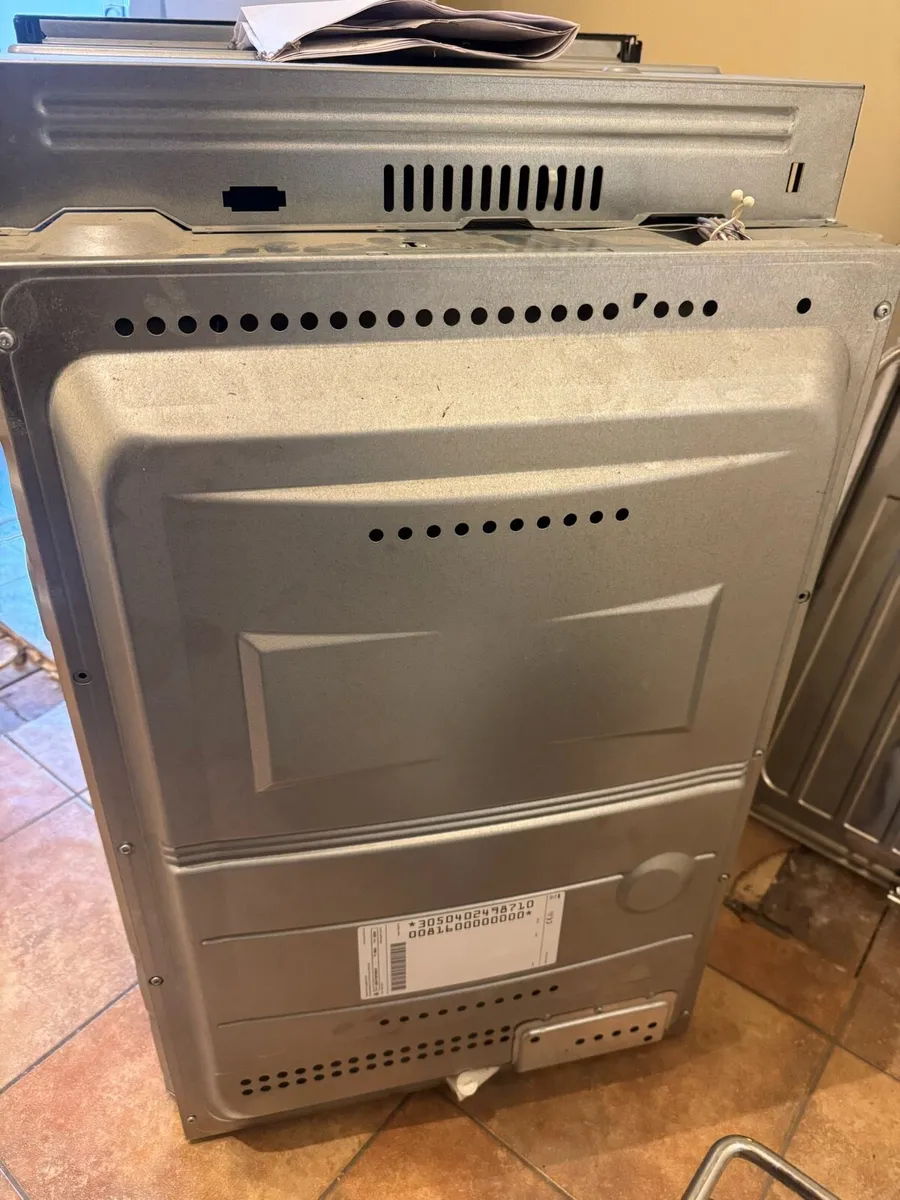 Bosch Integrated Double Oven - Image 3