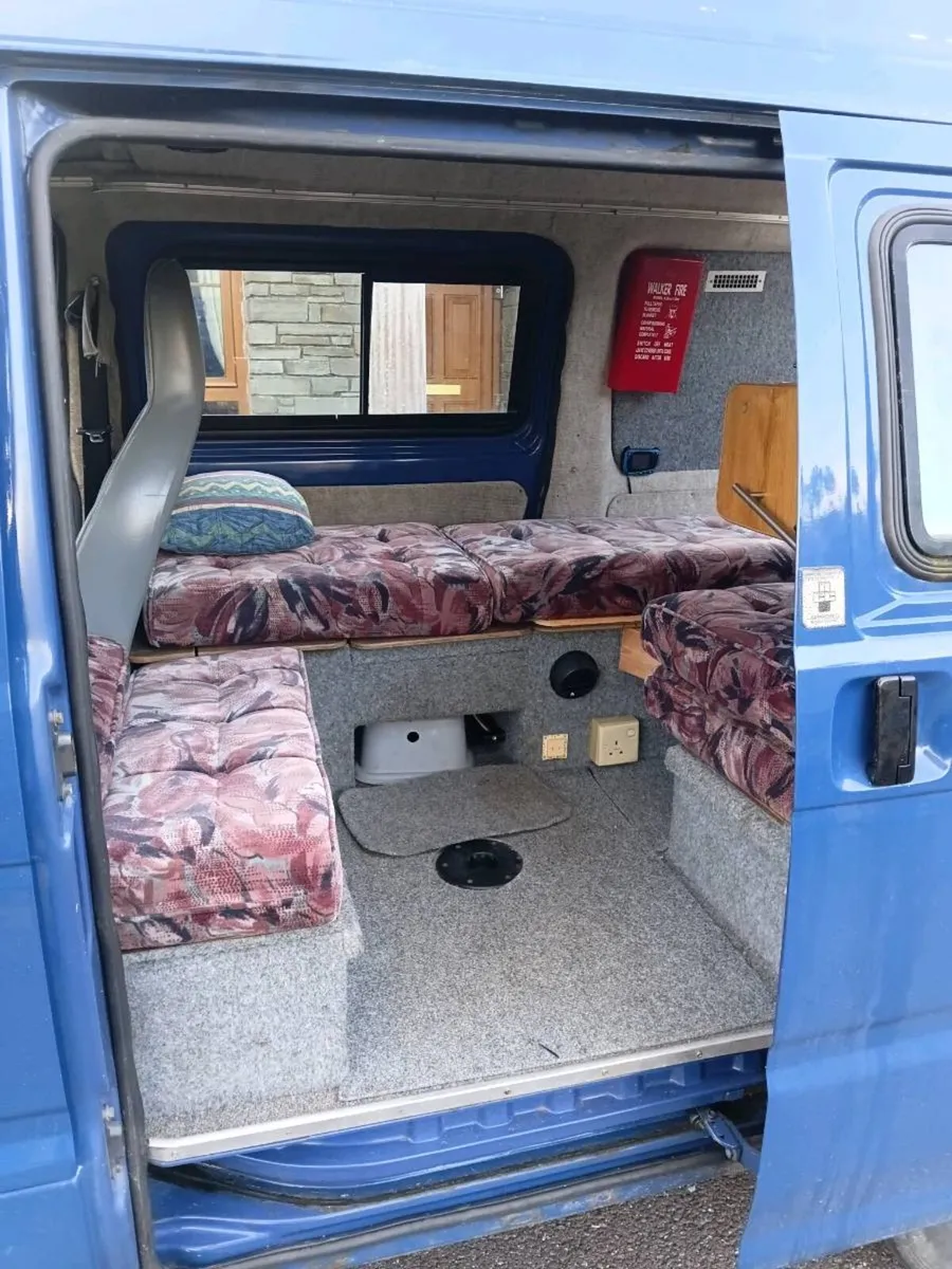 Daihatsu hijet campervan - Image 4