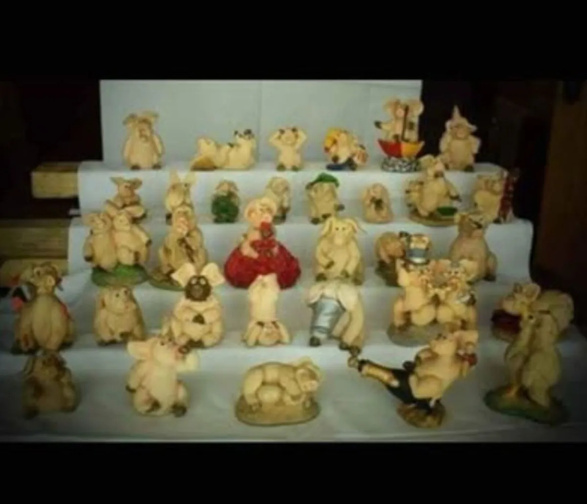 Collectible Figurines David Corbridge - Image 2