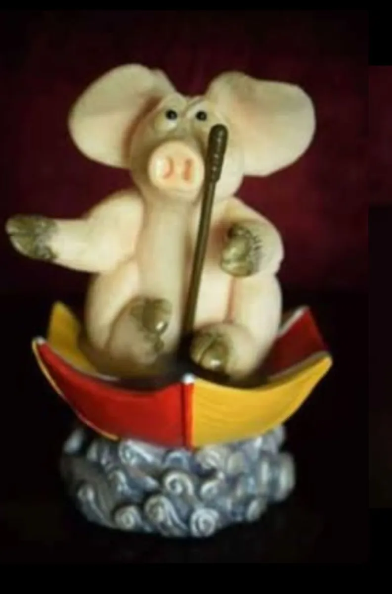 Collectible Figurines David Corbridge - Image 3