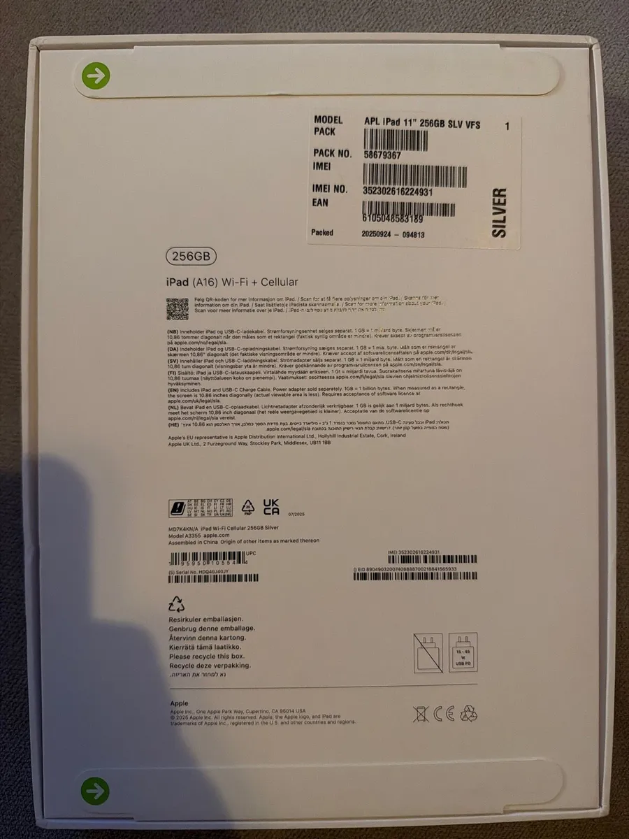 BRAND NEW Apple iPad 11 inch 256 GB Silver VFS - Image 1