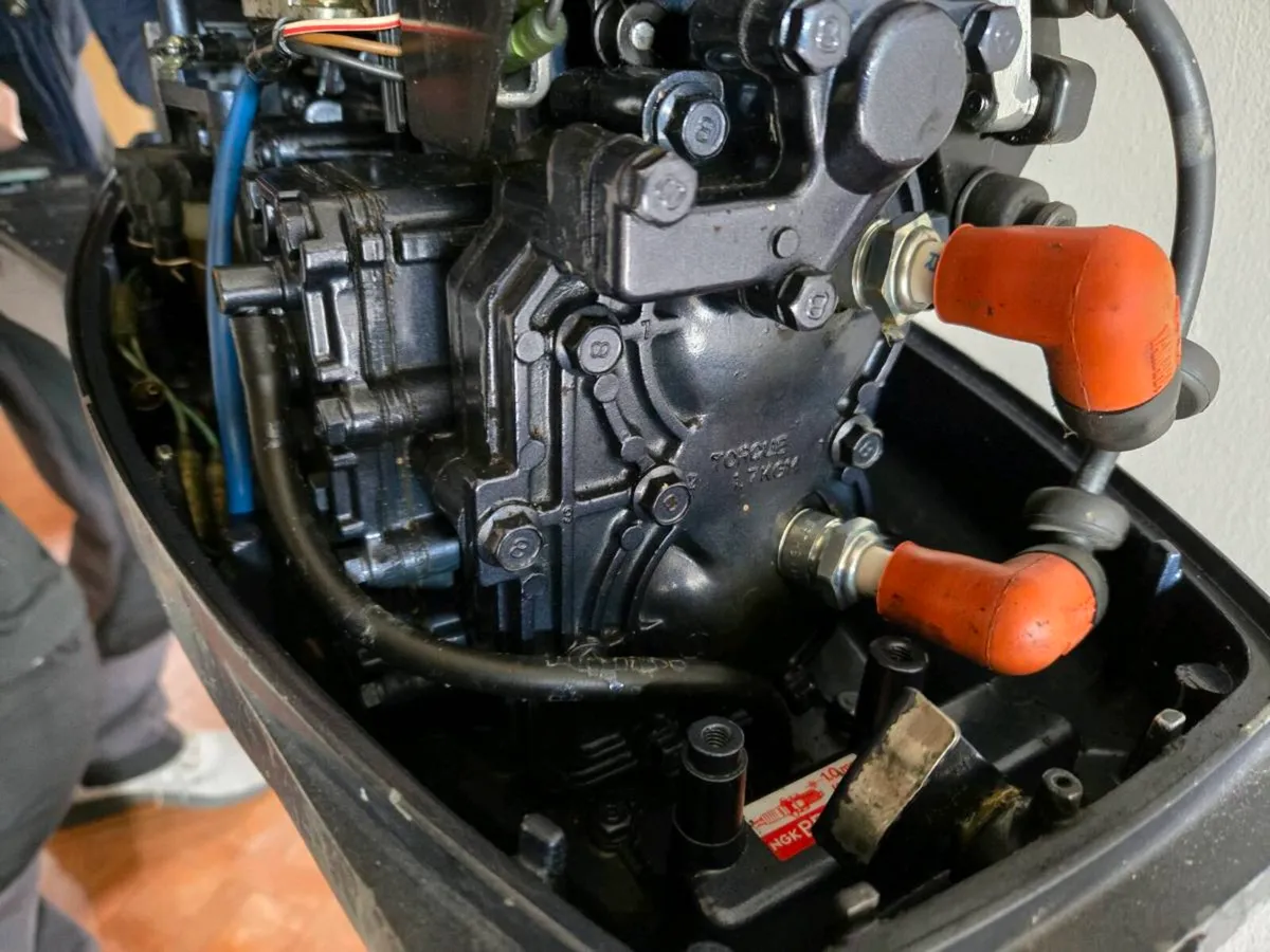 Yamaha 15hp 2 Stroke outboard - Image 3