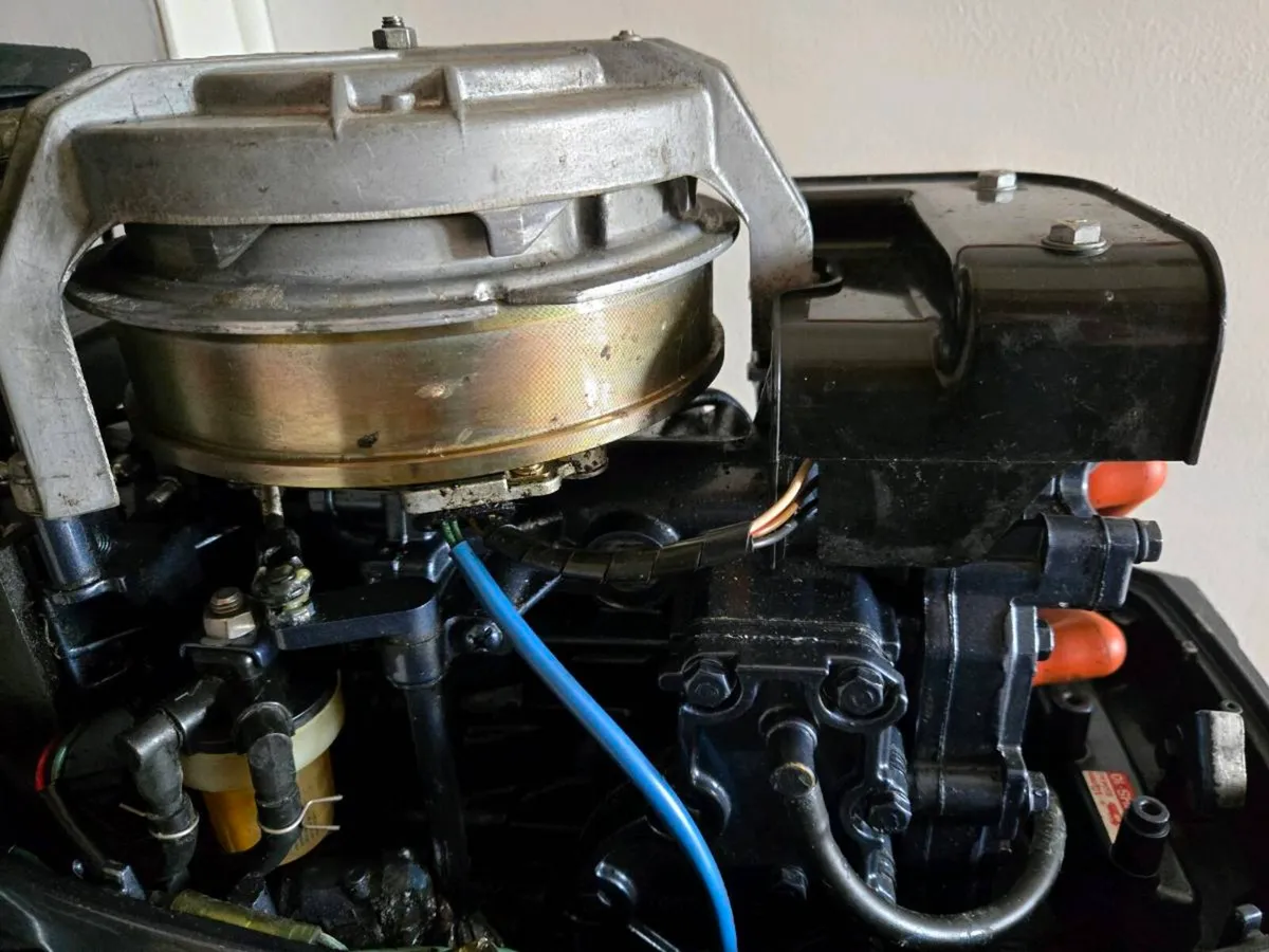 Yamaha 15hp 2 Stroke outboard - Image 4