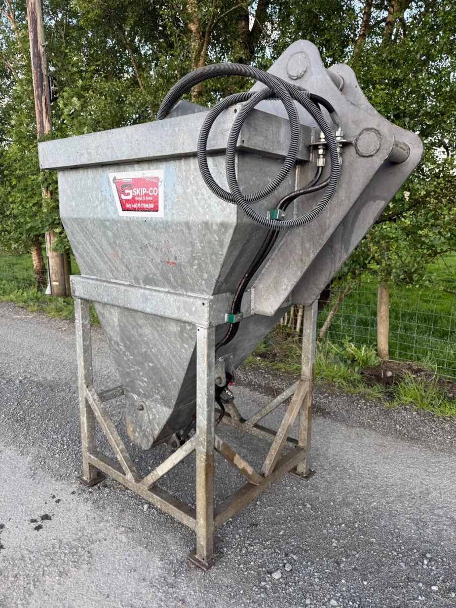 Concrete Skip - Image 1