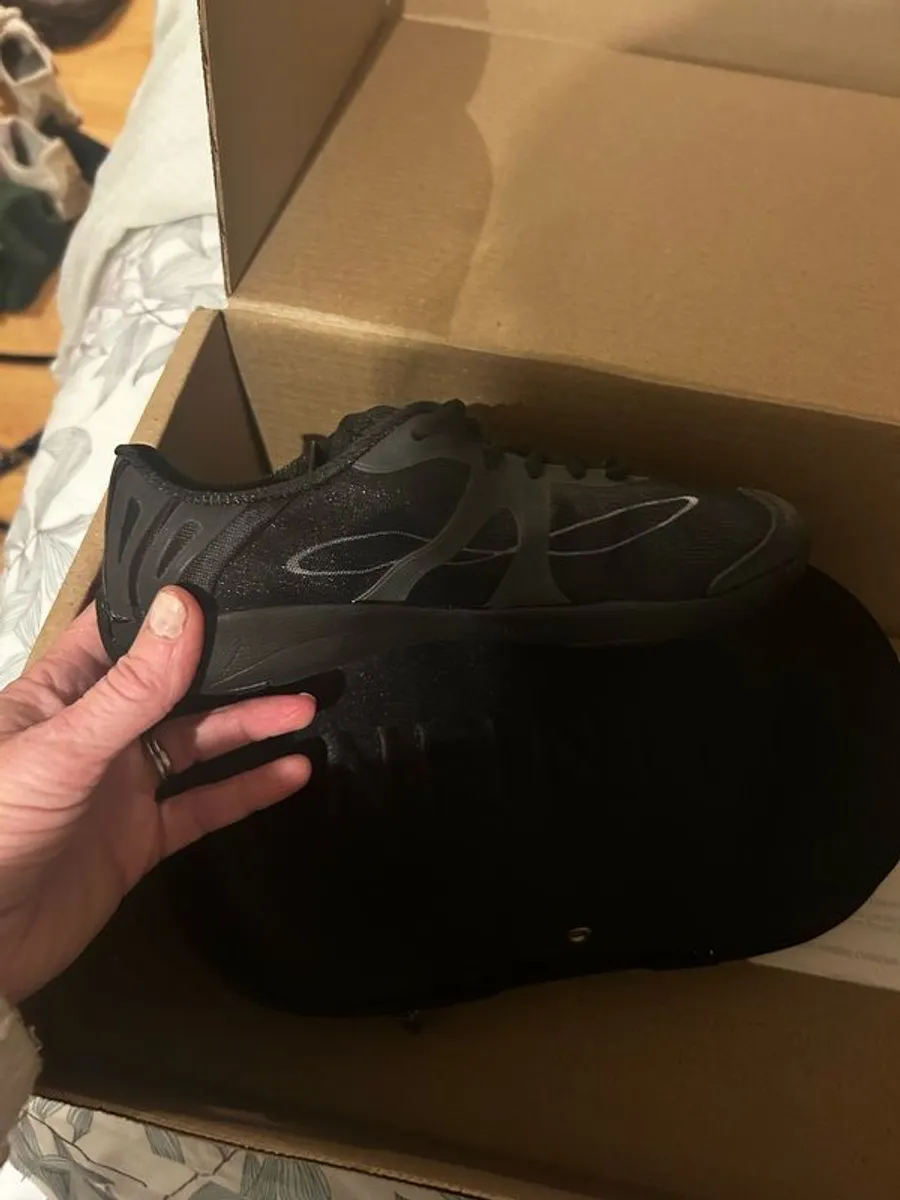 Nfinity cheerleading shoes - Image 3