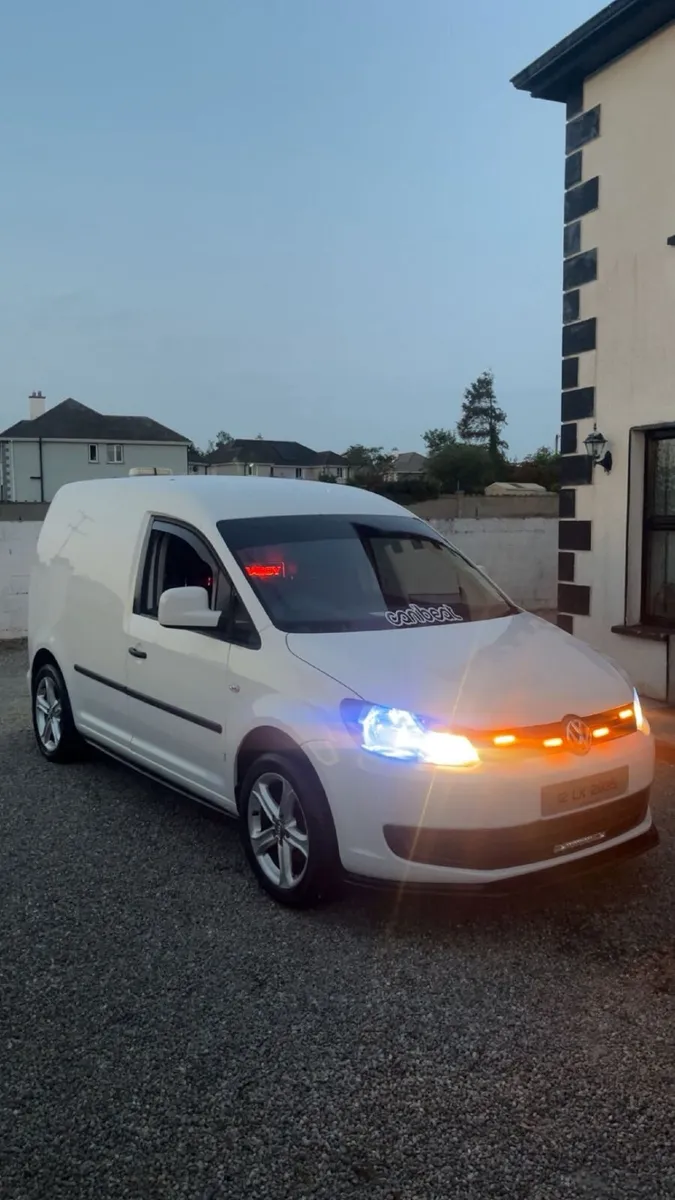 Volkswagen Caddy 2012 - Image 1