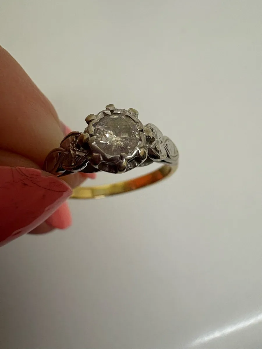 18ct gold ring - Image 2