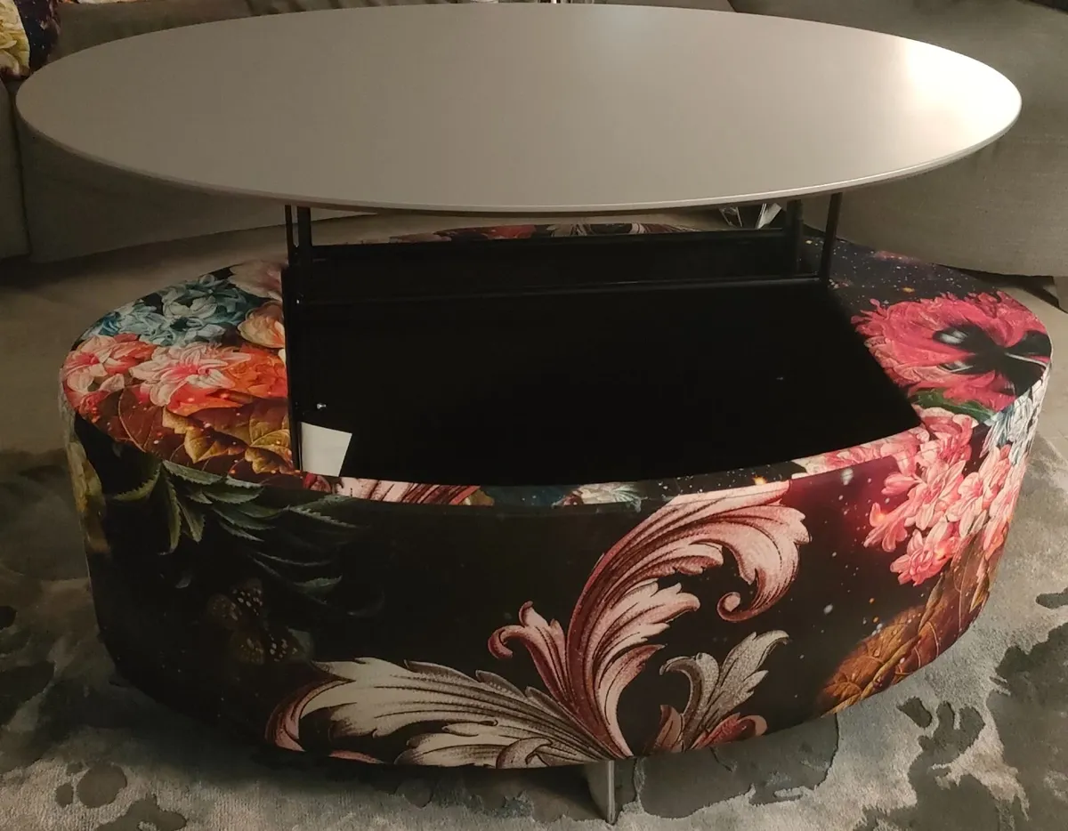 Fama Valentina Sofa, Table & Footstool - Image 3