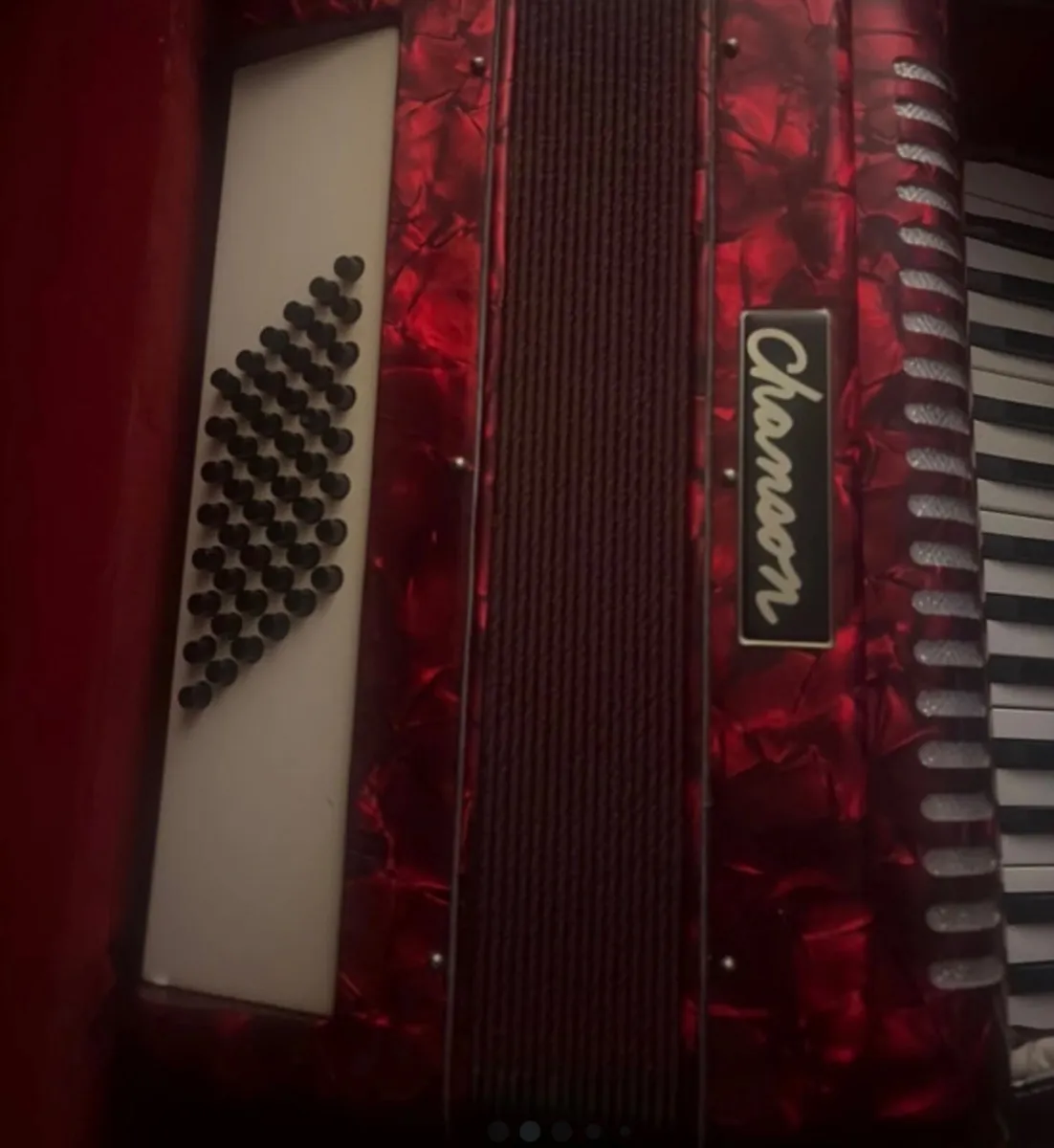 Chamoon/ Chanson Piano Accordian - Image 2