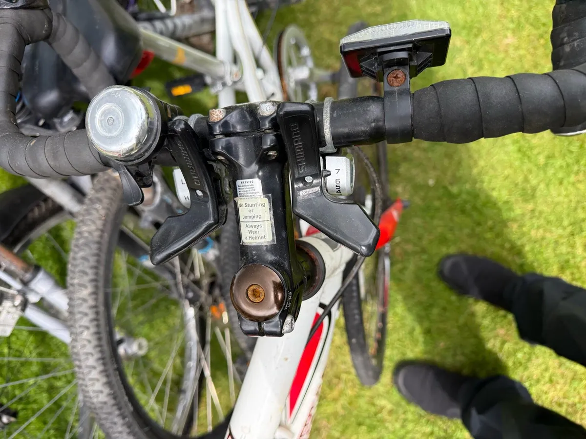 Selection of adults and teenagers Bikes - Image 3