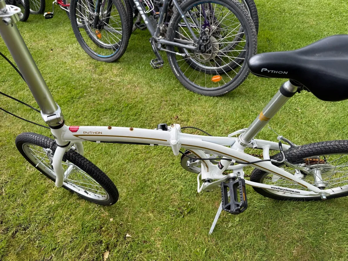 Selection of adults and teenagers Bikes - Image 4