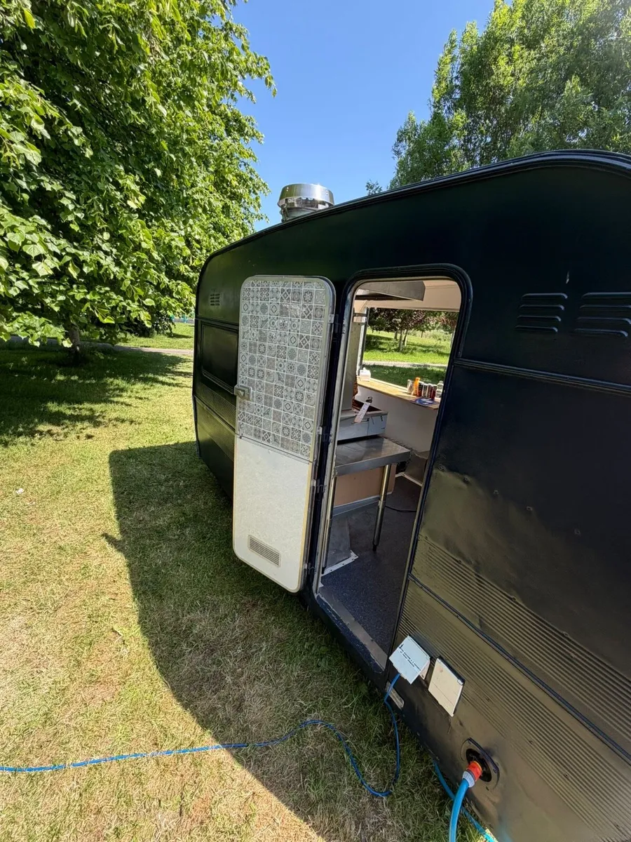 Thomson T-line Vintage Food Truck/Coffee Trailer - Image 4