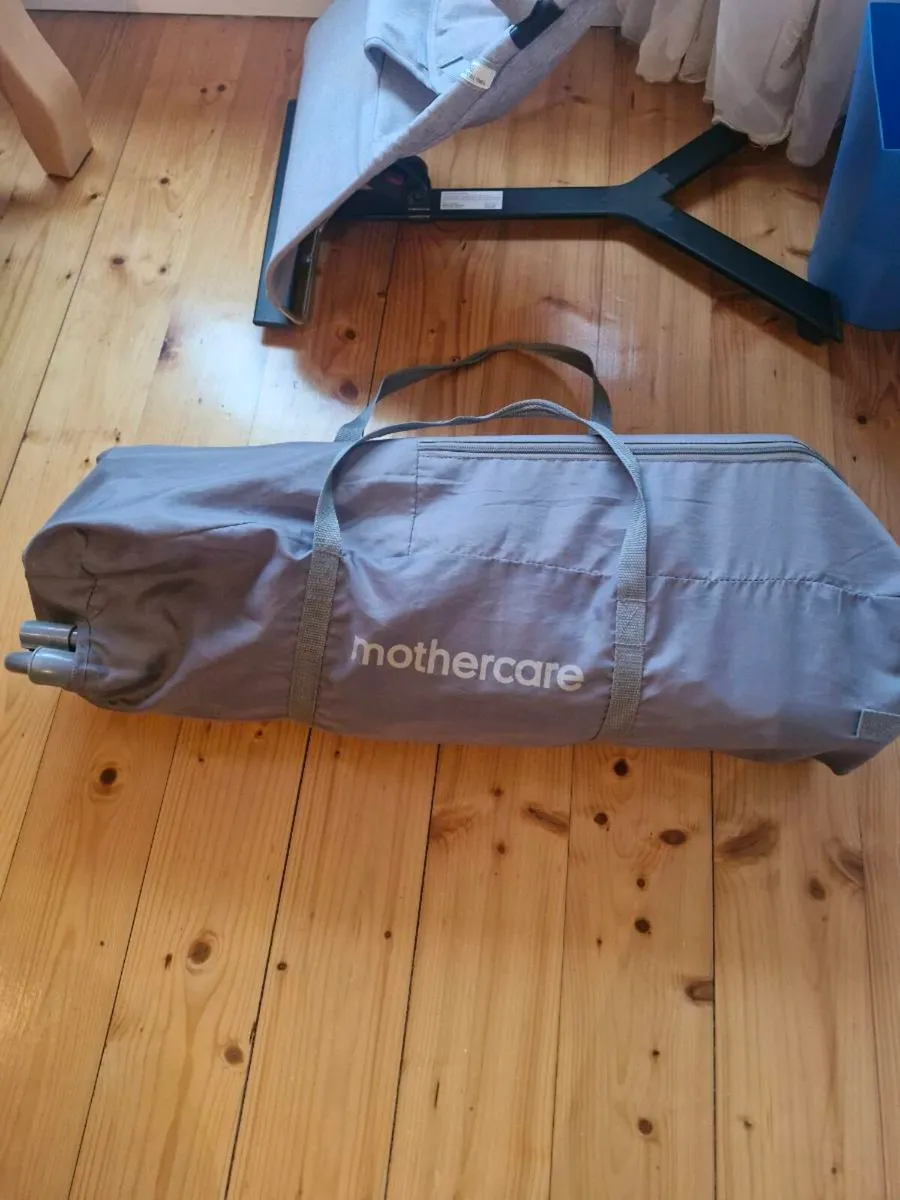 Travel cot - Image 3