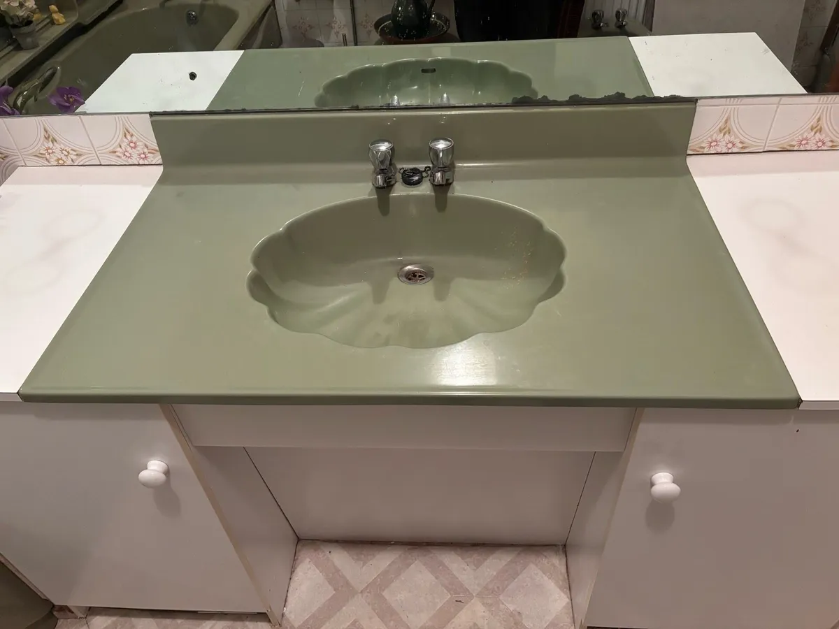 Retro Bathroom Ware - Image 3