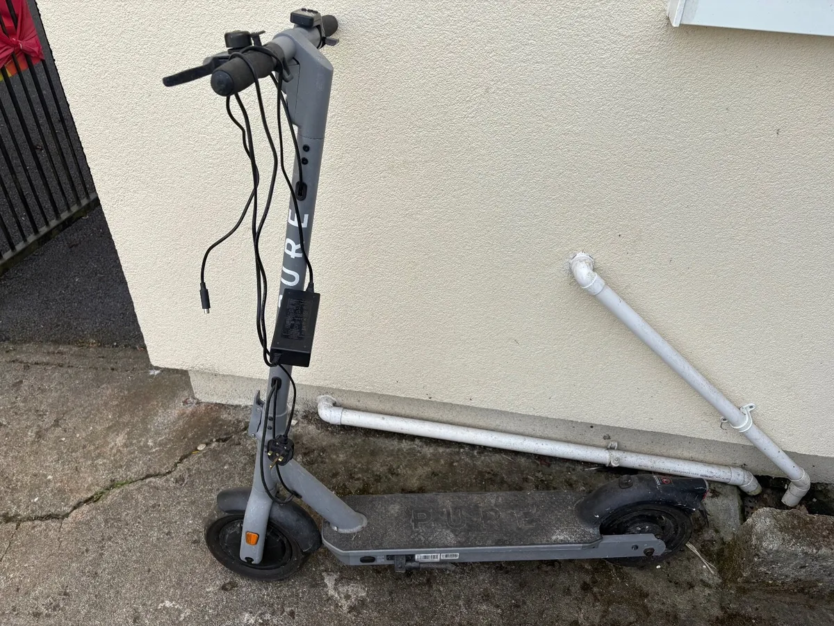 Electric scooter - Image 2