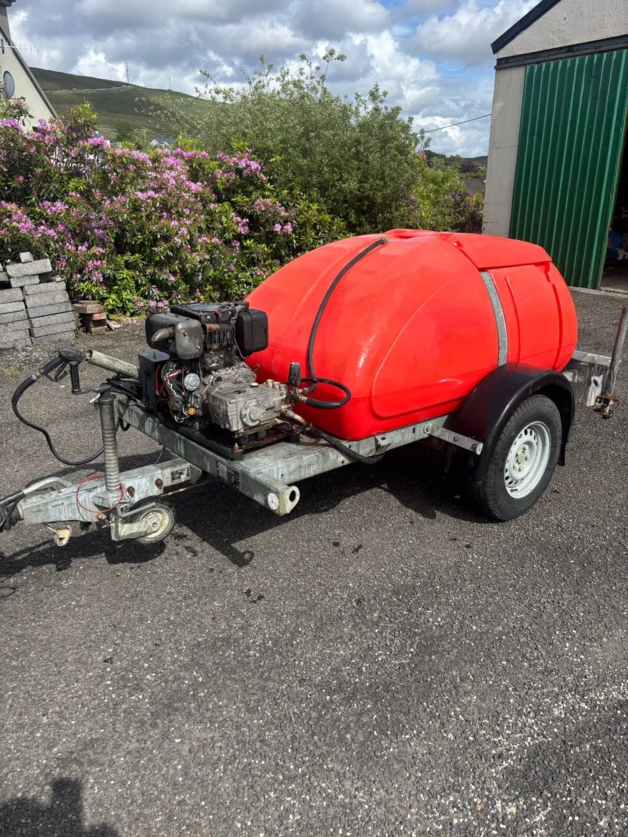 Pressure washer - Image 1