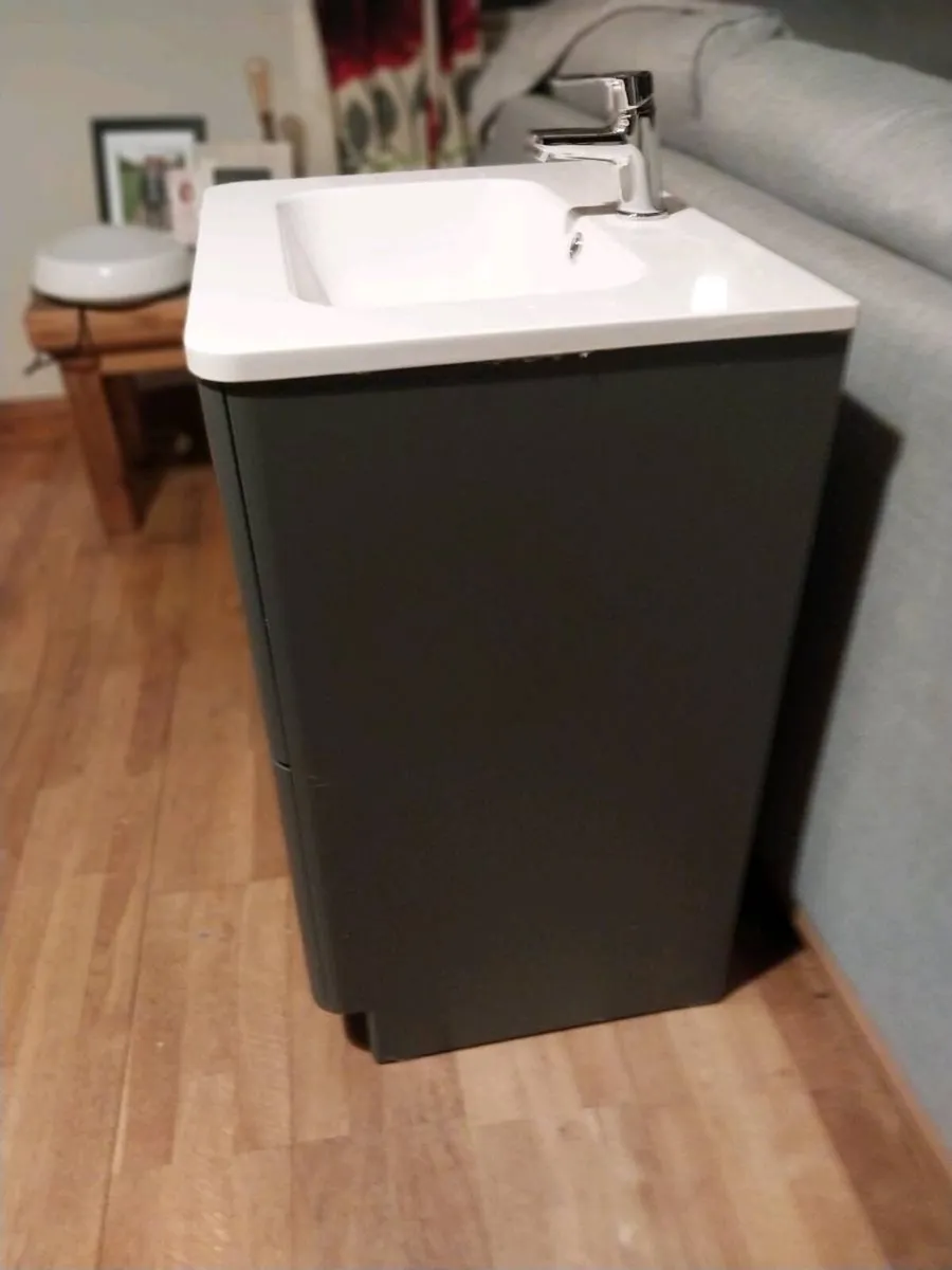 Vanity unit - Image 1