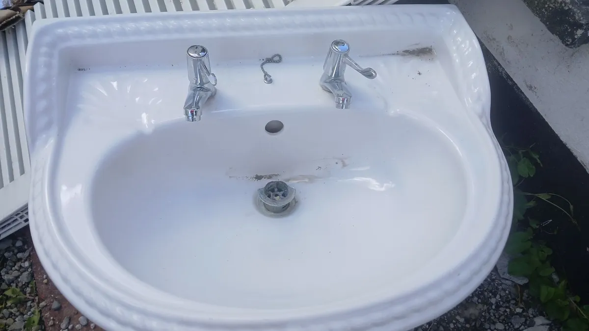 Bathroom - Image 2