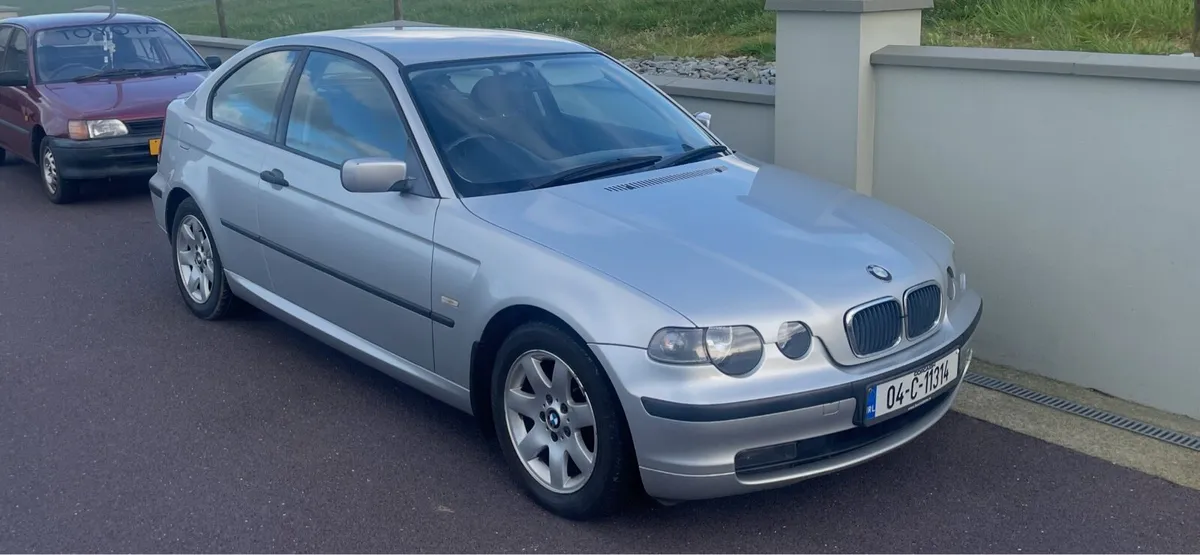 BMW e46 compact - Image 1